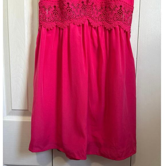 Love Tree Hot Pink Lace Trim Open Back Romper Size Small - Picture 3 of 8